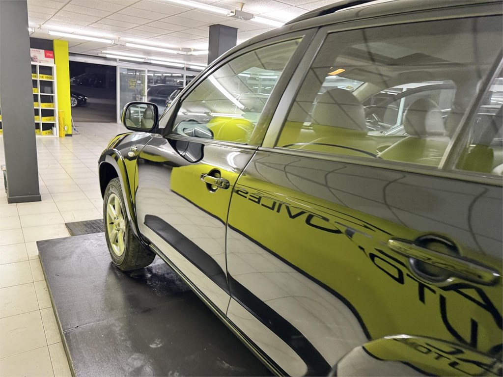 Foto 50 TOYOTA RAV4