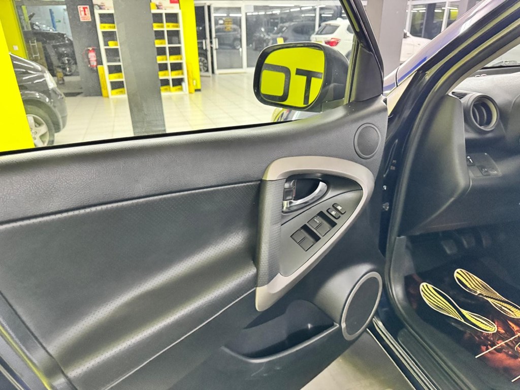 Foto 41 TOYOTA RAV4