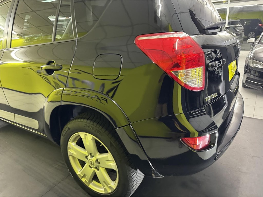 Foto 47 TOYOTA RAV4