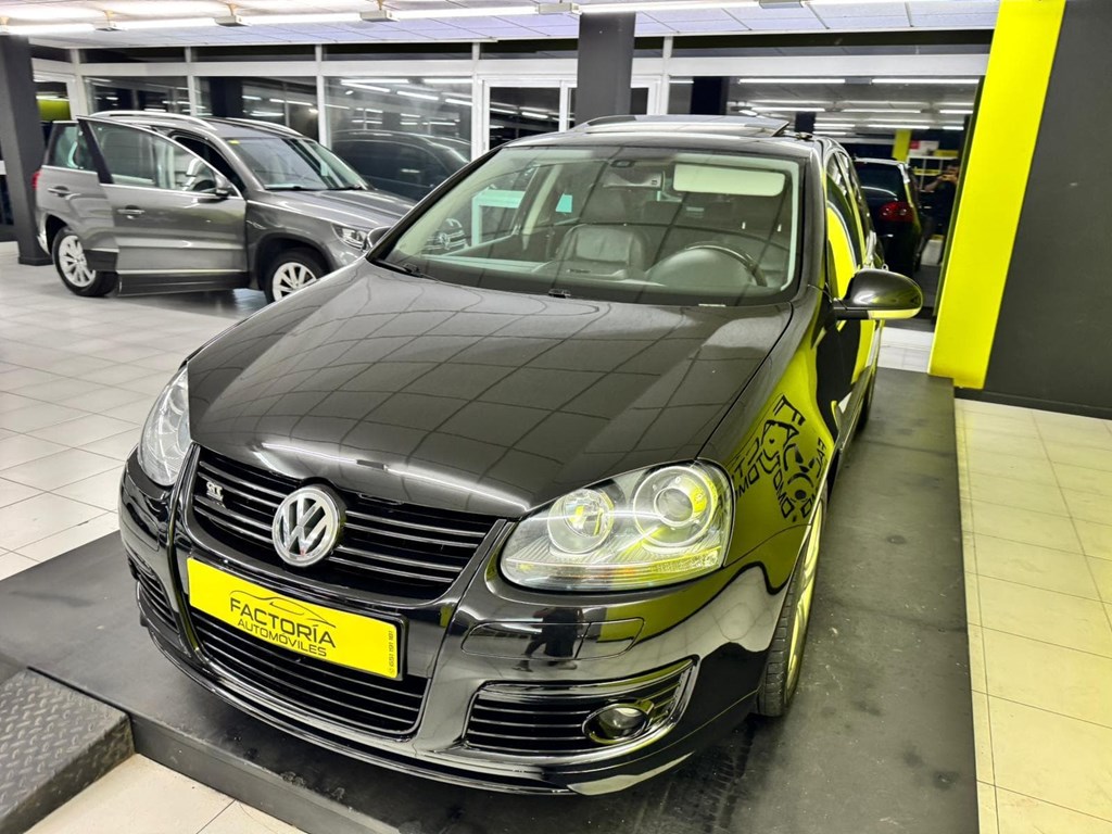 Foto 10 VOLKSWAGEN Golf 2.0 TDI 170cv GT Sport