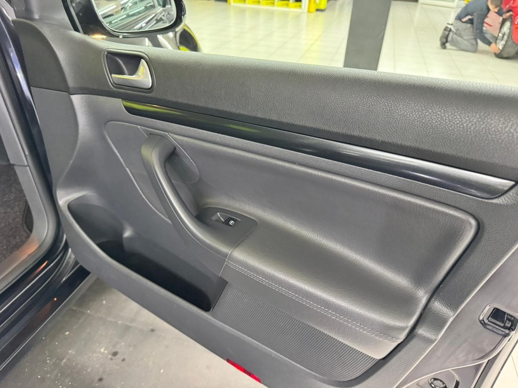 Foto 28 VOLKSWAGEN Golf 2.0 TDI 170cv GT Sport