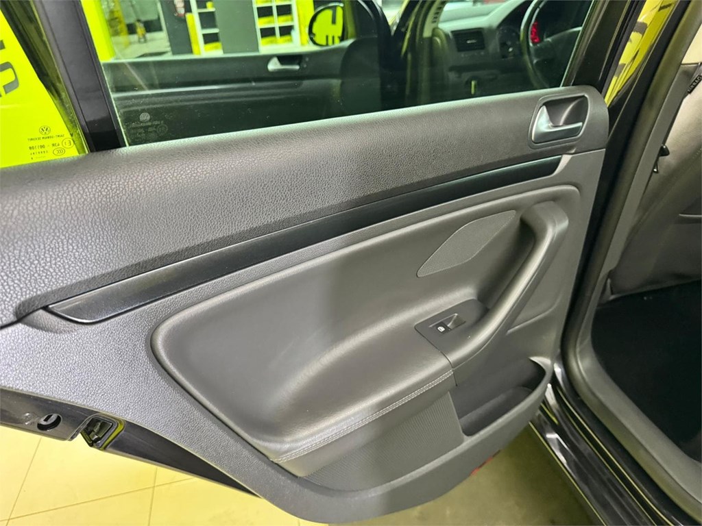 Foto 44 VOLKSWAGEN Golf 2.0 TDI 170cv GT Sport