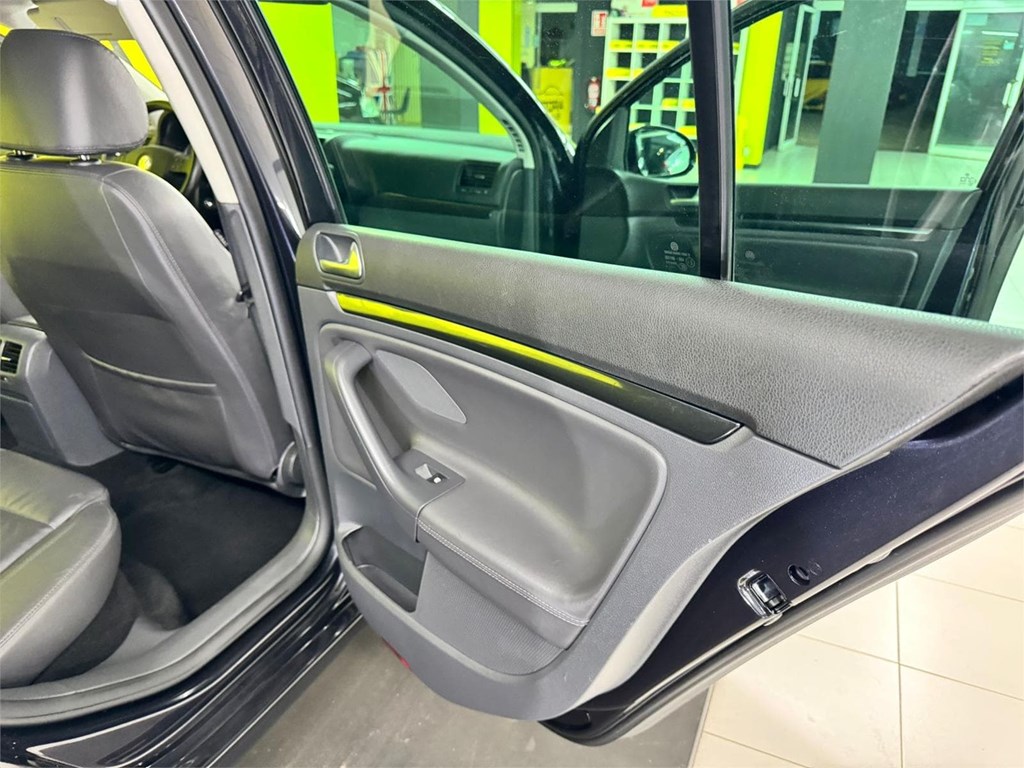 Foto 48 VOLKSWAGEN Golf 2.0 TDI 170cv GT Sport