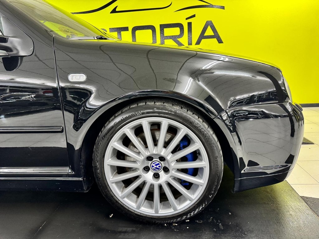 Foto 12 VOLKSWAGEN Golf 3.2 R32 4motion
