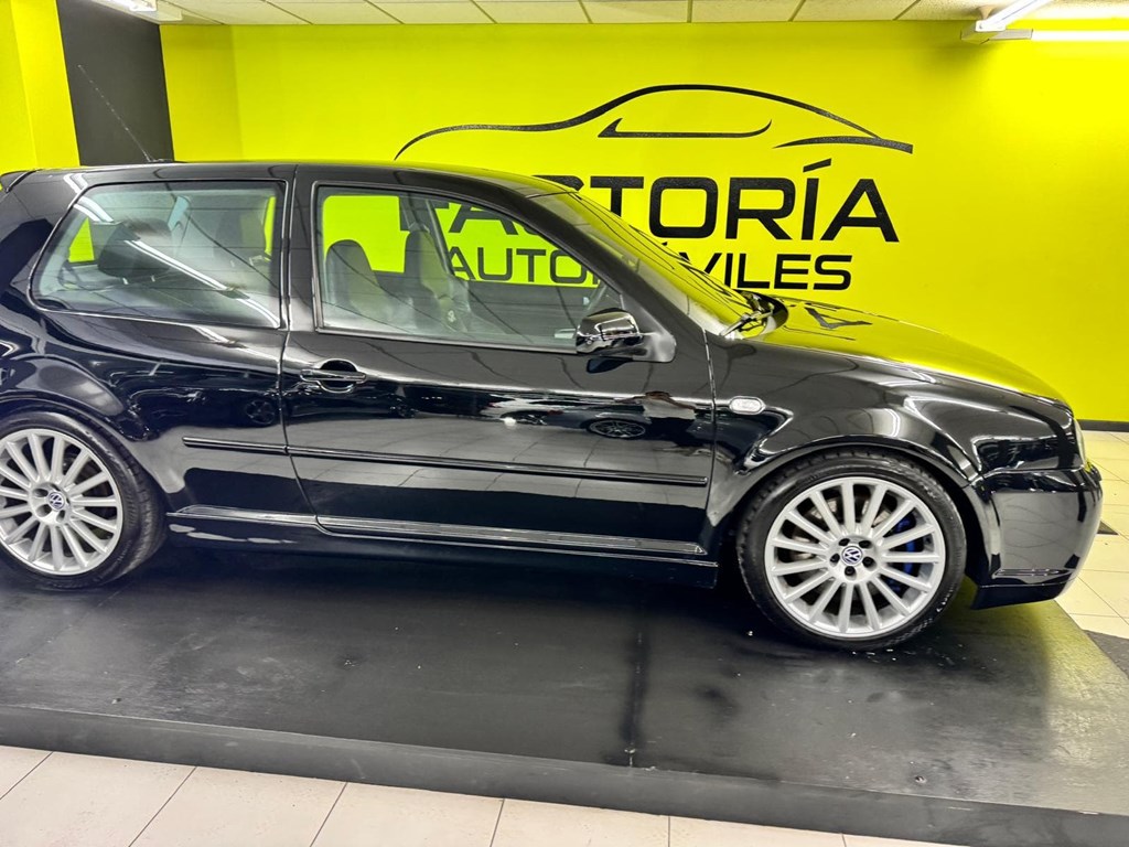 Foto 14 VOLKSWAGEN Golf 3.2 R32 4motion