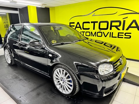 VOLKSWAGEN Golf 3.2 R32 4motion