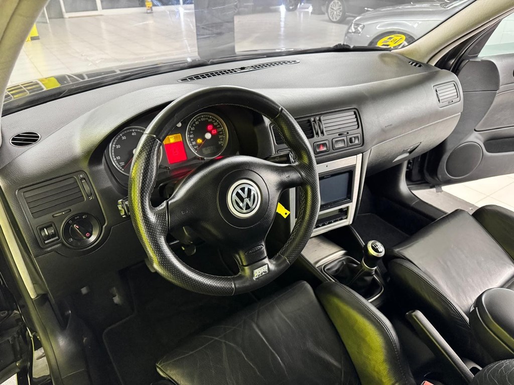 Foto 4 VOLKSWAGEN Golf 3.2 R32 4motion