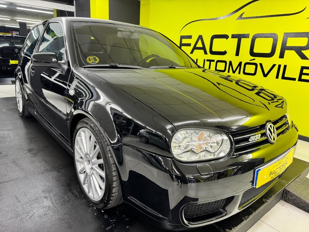 Foto 60 VOLKSWAGEN Golf 3.2 R32 4motion