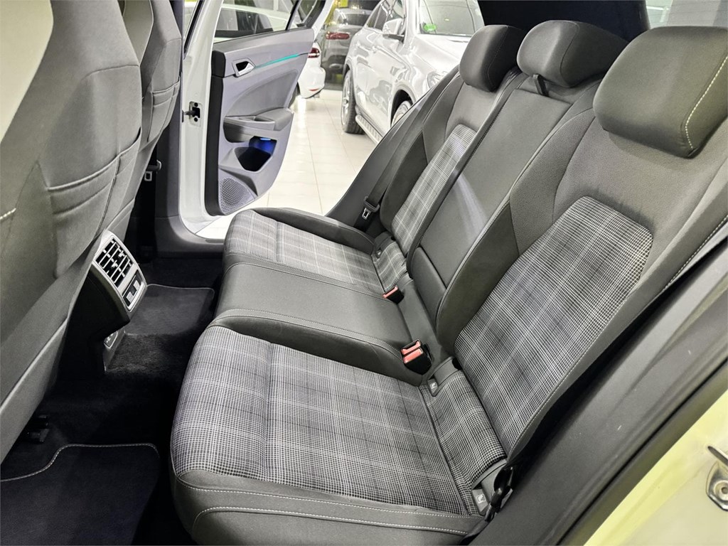 Foto 50 VOLKSWAGEN GOLF GTD8