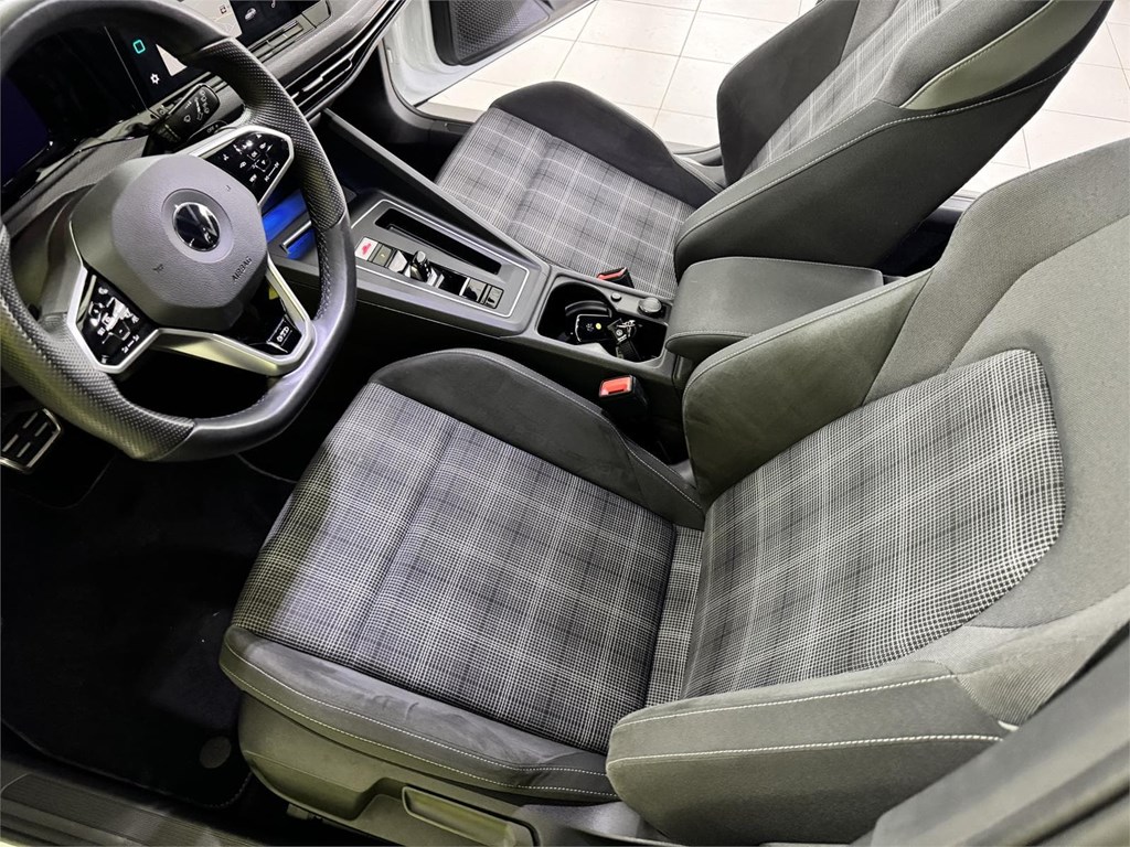 Foto 51 VOLKSWAGEN GOLF GTD8