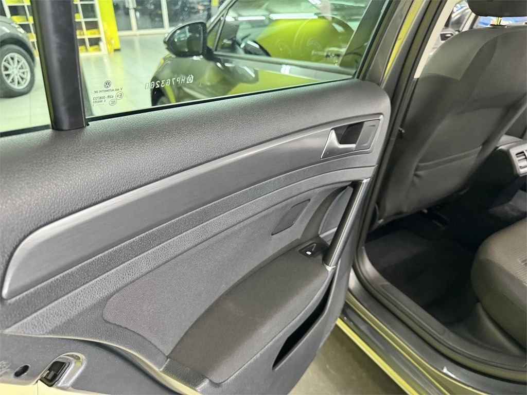 Foto 43 VOLKSWAGEN GOLF 