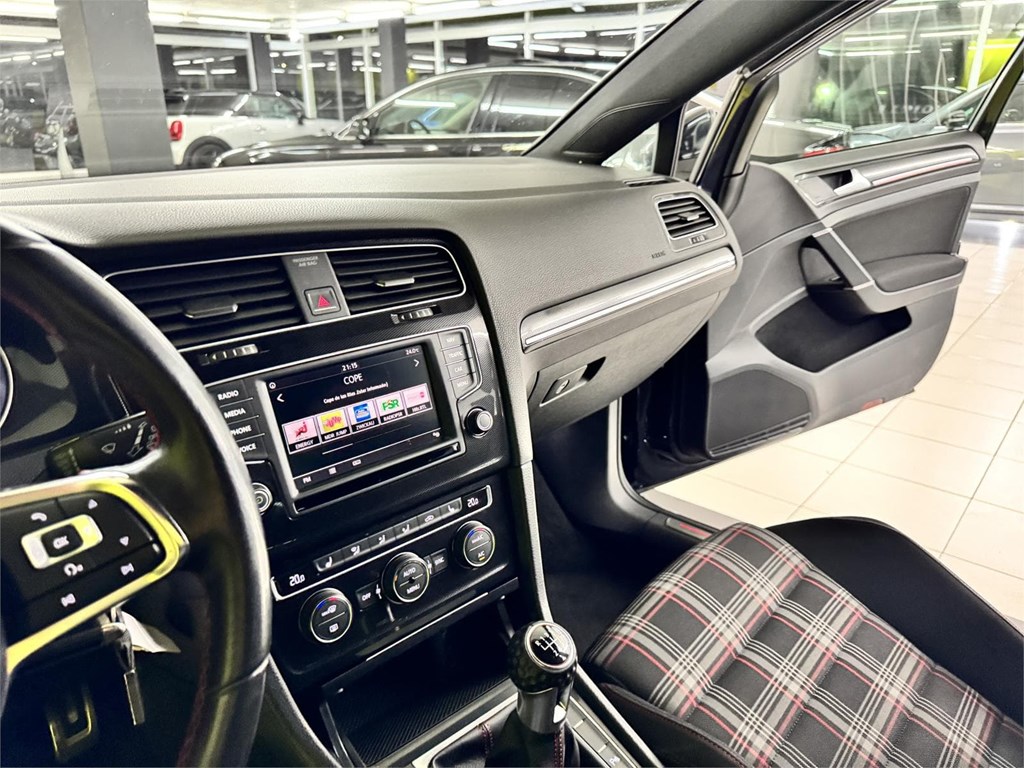 Foto 43 VOLKSWAGEN GOLF