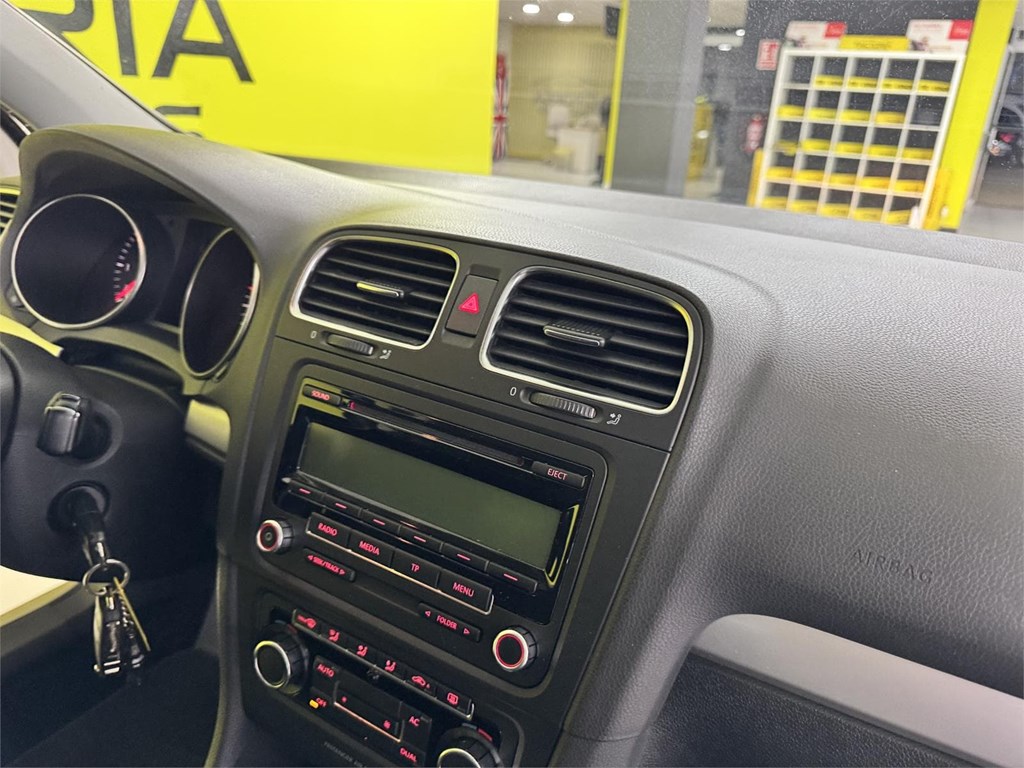 Foto 44 VOLKSWAGEN GOLF 