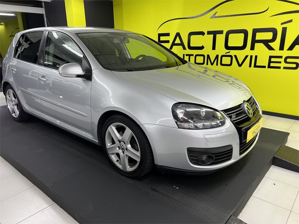 Foto 1 VOLKSWAGEN GOLF
