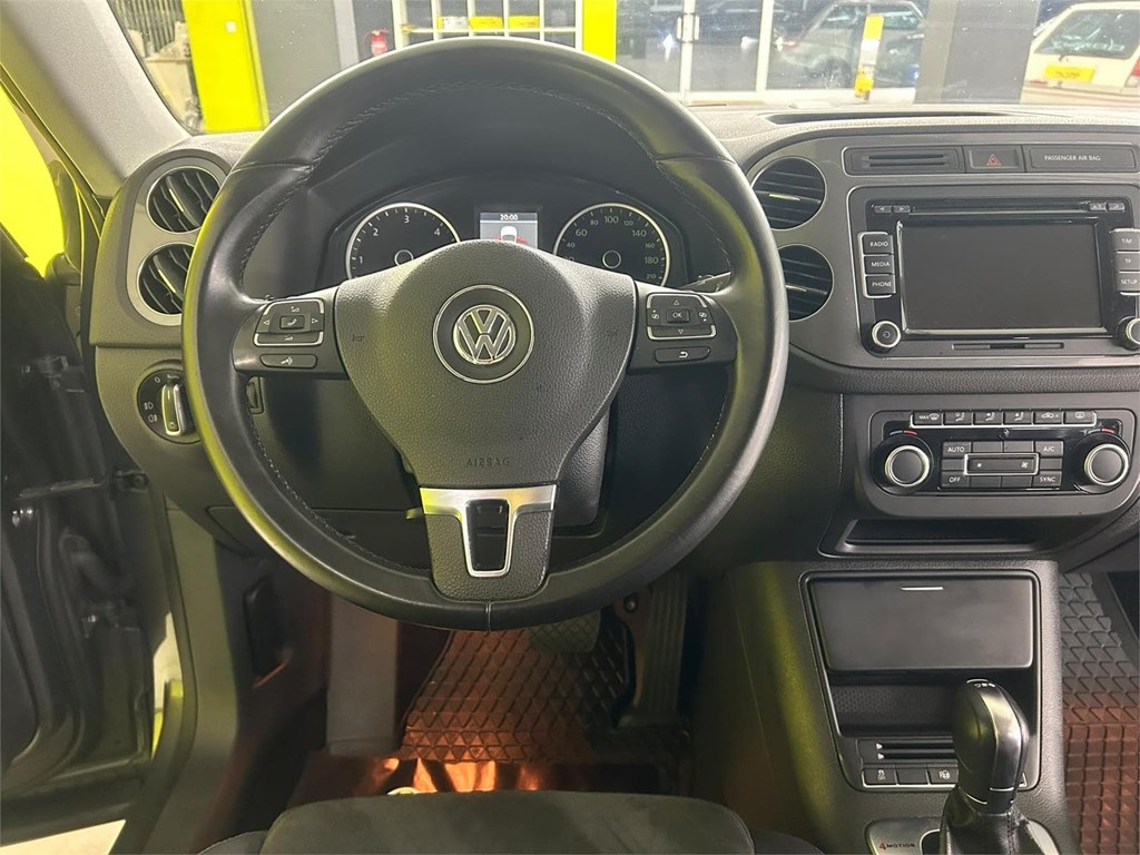 Foto 33 VOLKSWAGEN TIGUAN 4 MOTION