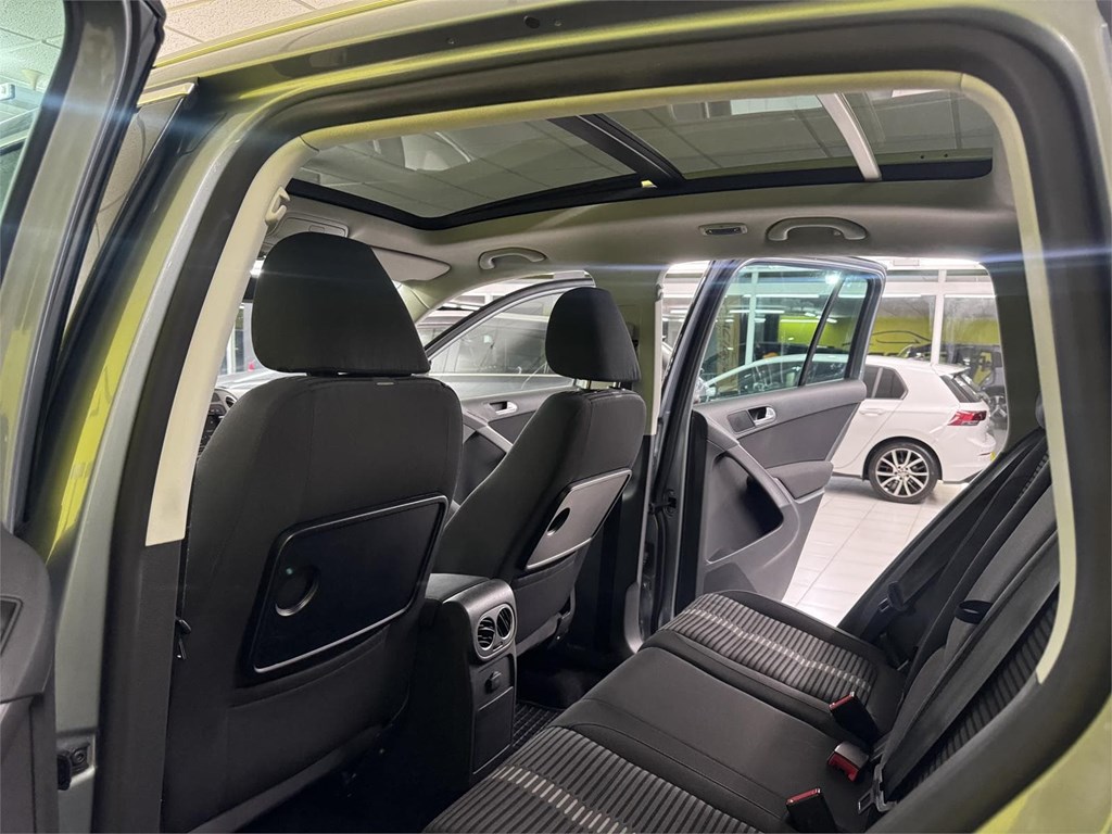 Foto 42 VOLKSWAGEN TIGUAN RLINE
