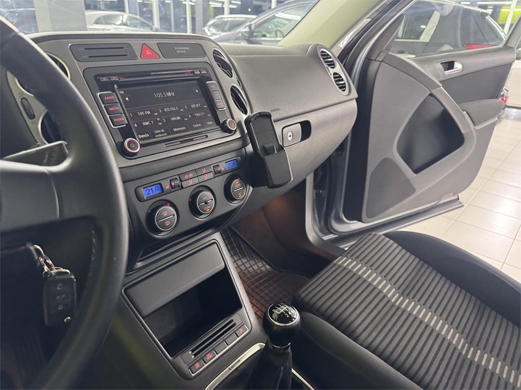 Foto 52 VOLKSWAGEN TIGUAN RLINE