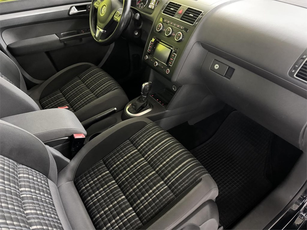 Foto 24 VOLKSWAGEN TOURAN