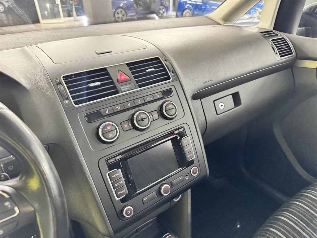 Foto 47 VOLKSWAGEN TOURAN