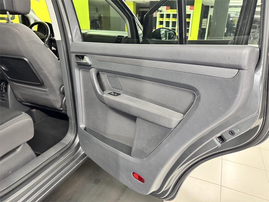 Foto 32 VOLKSWAGEN TOURAN