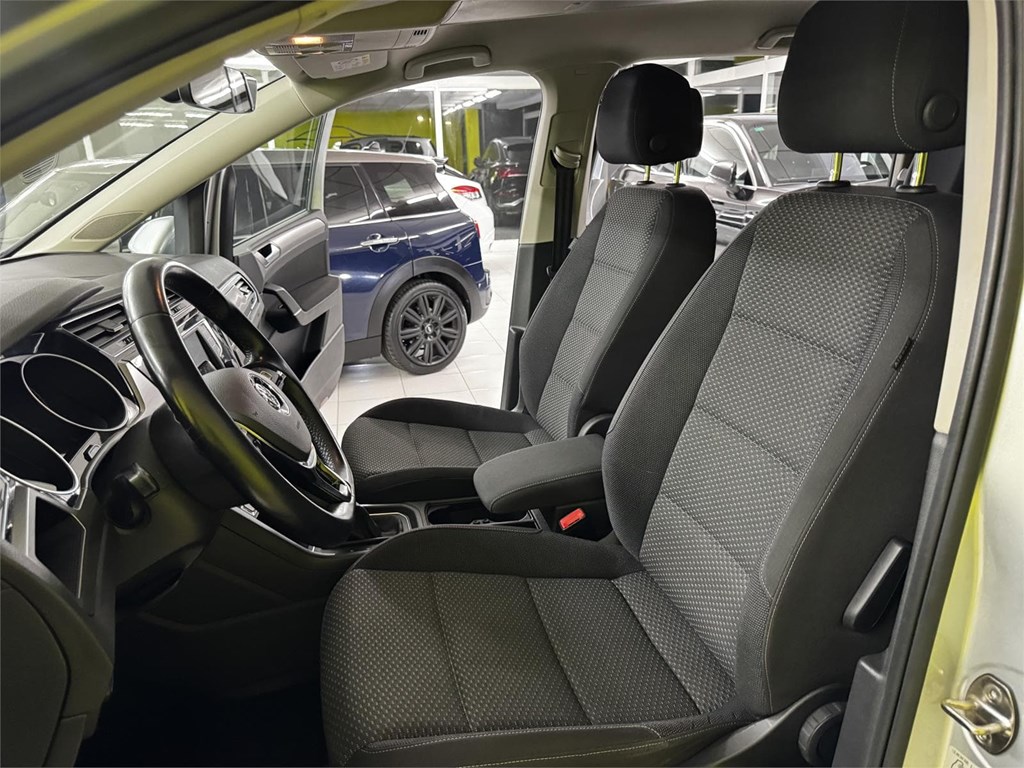 Foto 46 VOLKSWAGEN TOURAN
