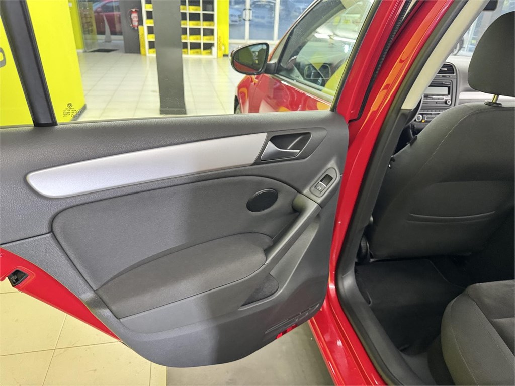 Foto 34 VOLSKWAGEN GOLF