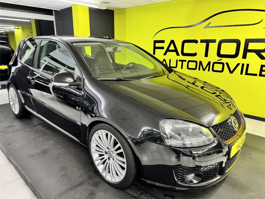 Foto 1 VOLSKWAGEN GOLF