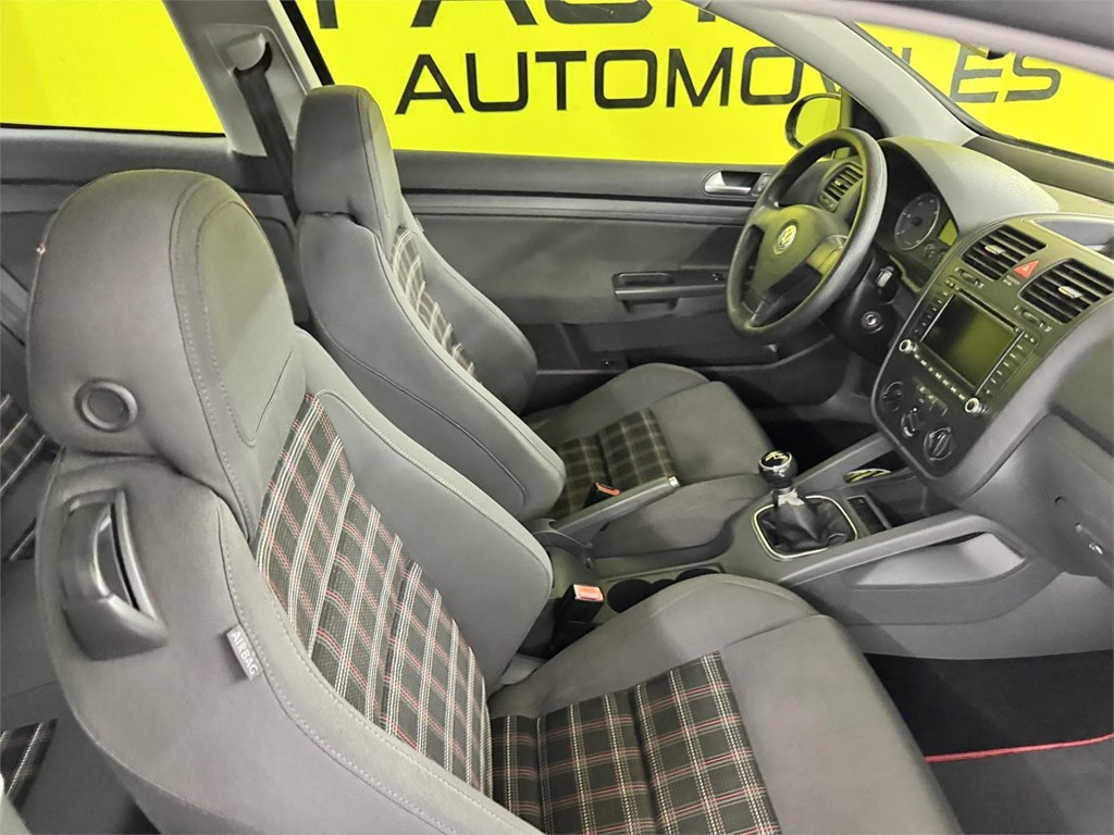 Foto 33 VOLSKWAGEN GOLF