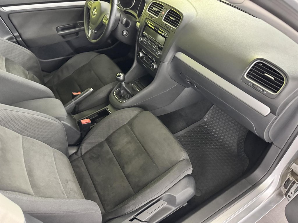 Foto 24 VOLSKWAGEN GOLF