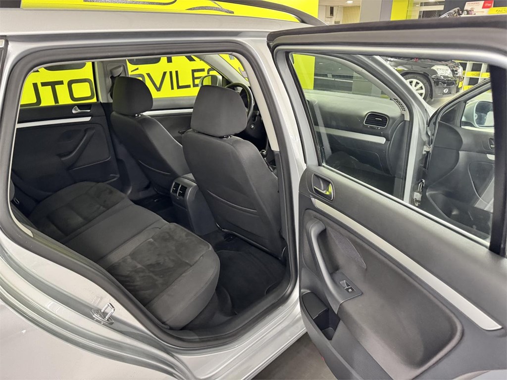 Foto 31 VOLSKWAGEN GOLF