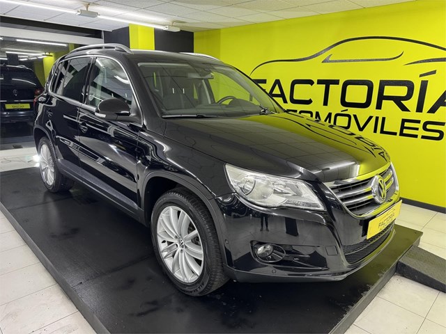 VOLSKWAGEN TIGUAN