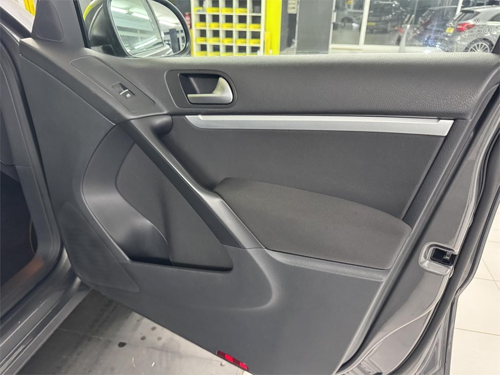 Foto 16 VOLSKWAGEN TIGUAN