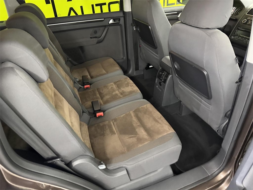 Foto 26 VOLSKWAGEN TOURAN