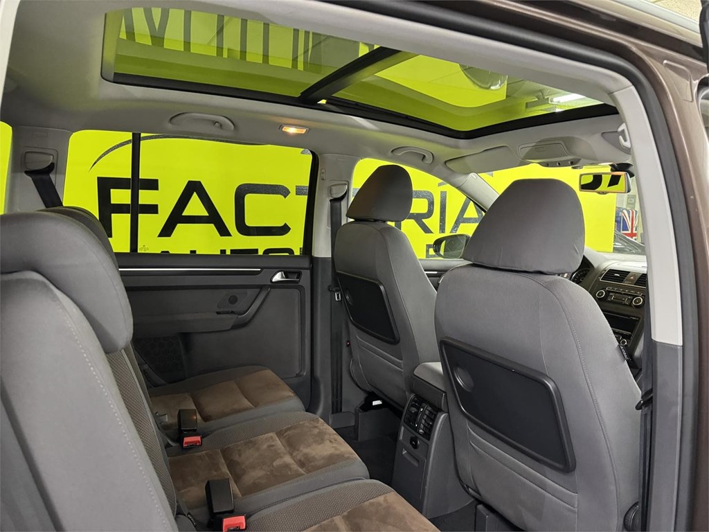 Foto 27 VOLSKWAGEN TOURAN