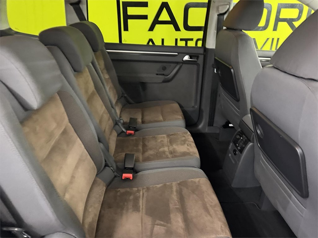 Foto 32 VOLSKWAGEN TOURAN