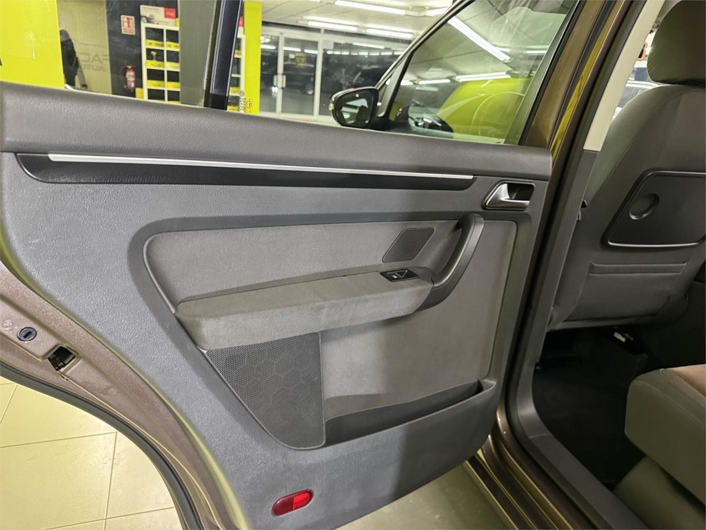 Foto 38 VOLSKWAGEN TOURAN