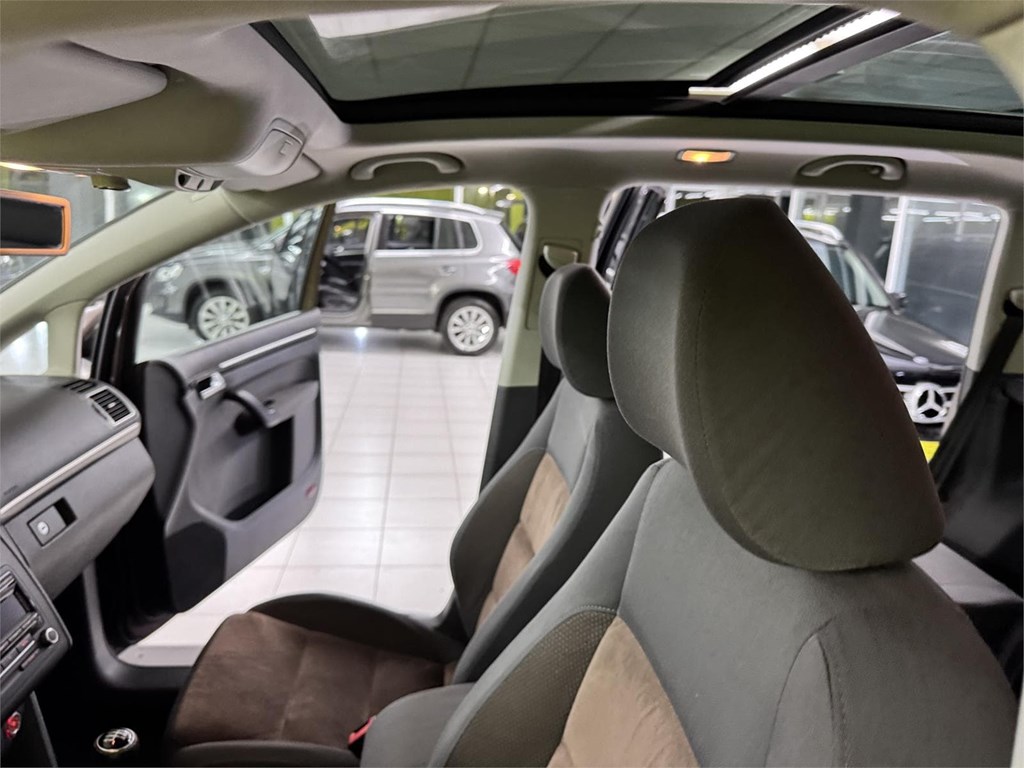 Foto 46 VOLSKWAGEN TOURAN