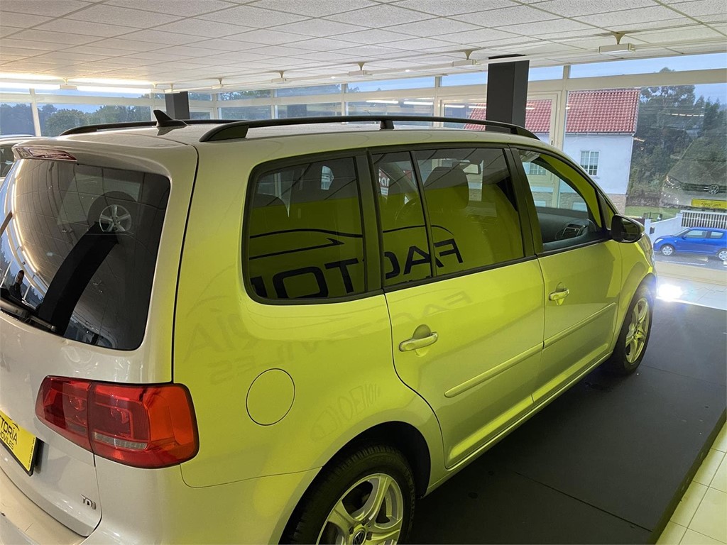 Foto 4 VOLSKWAGEN TOURAN