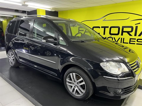 VOLSKWAGEN TOURAN 