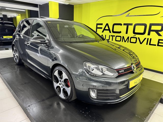 VOLSWAGEN GOLF 